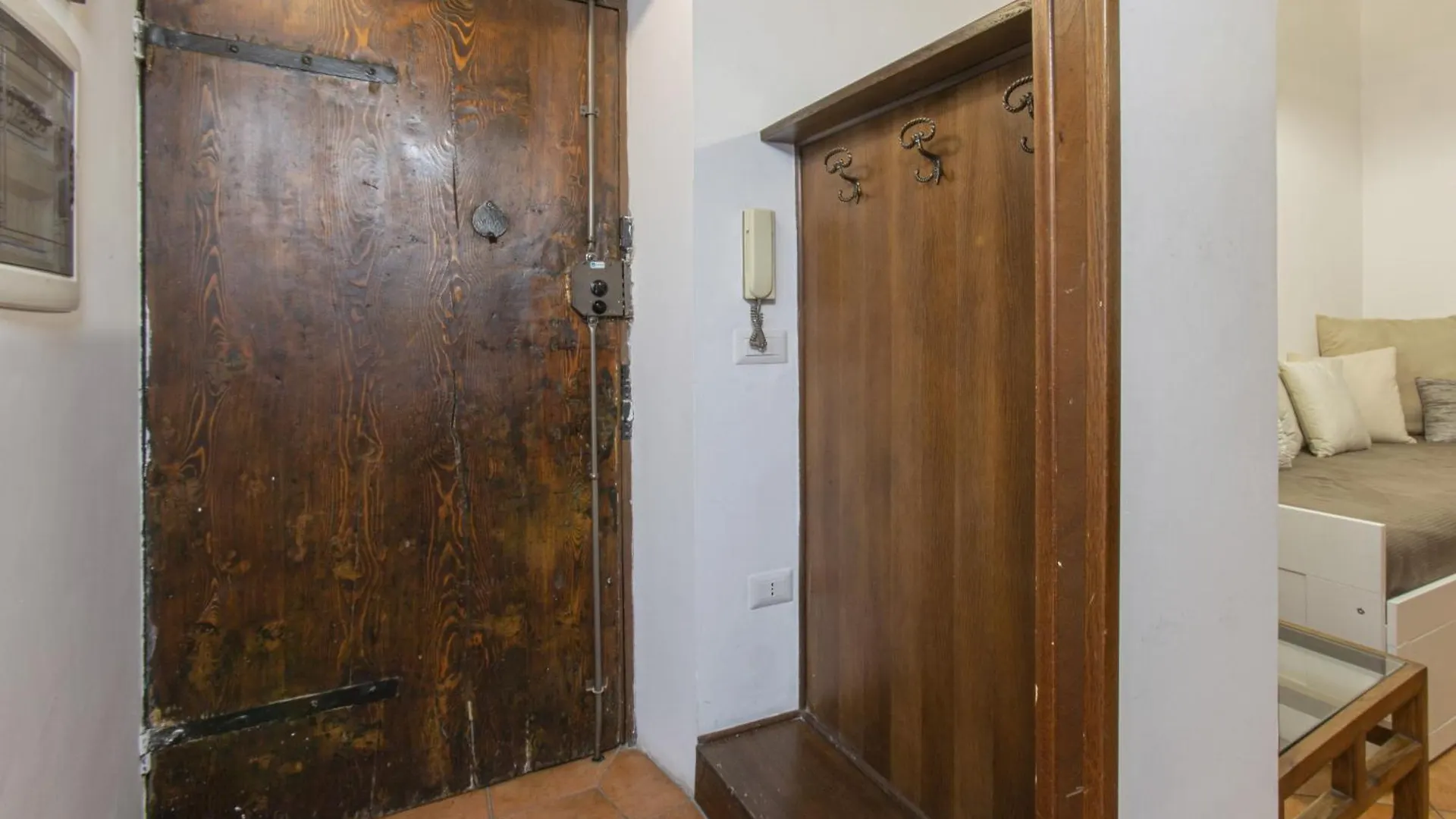 Happy Trastevere In Rome Apartment