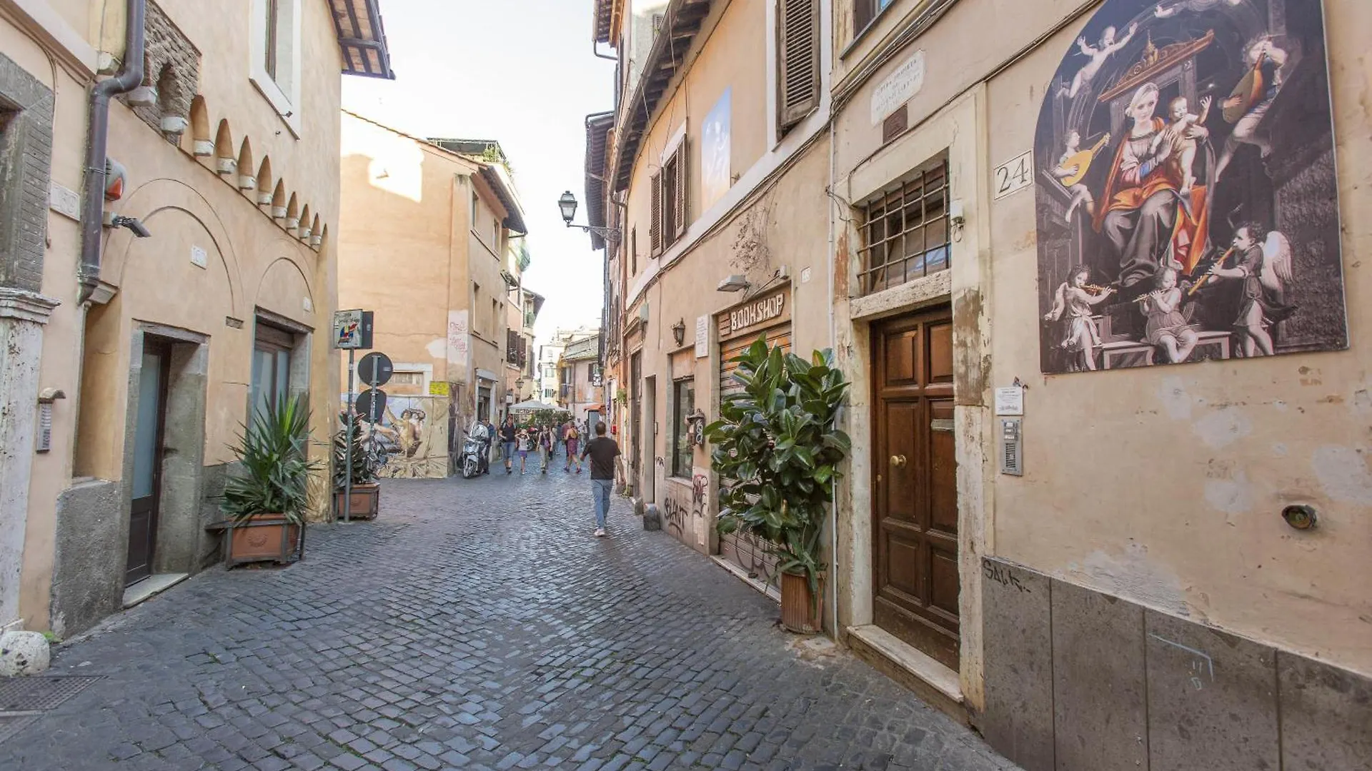 Apartment Happy Trastevere In Rome